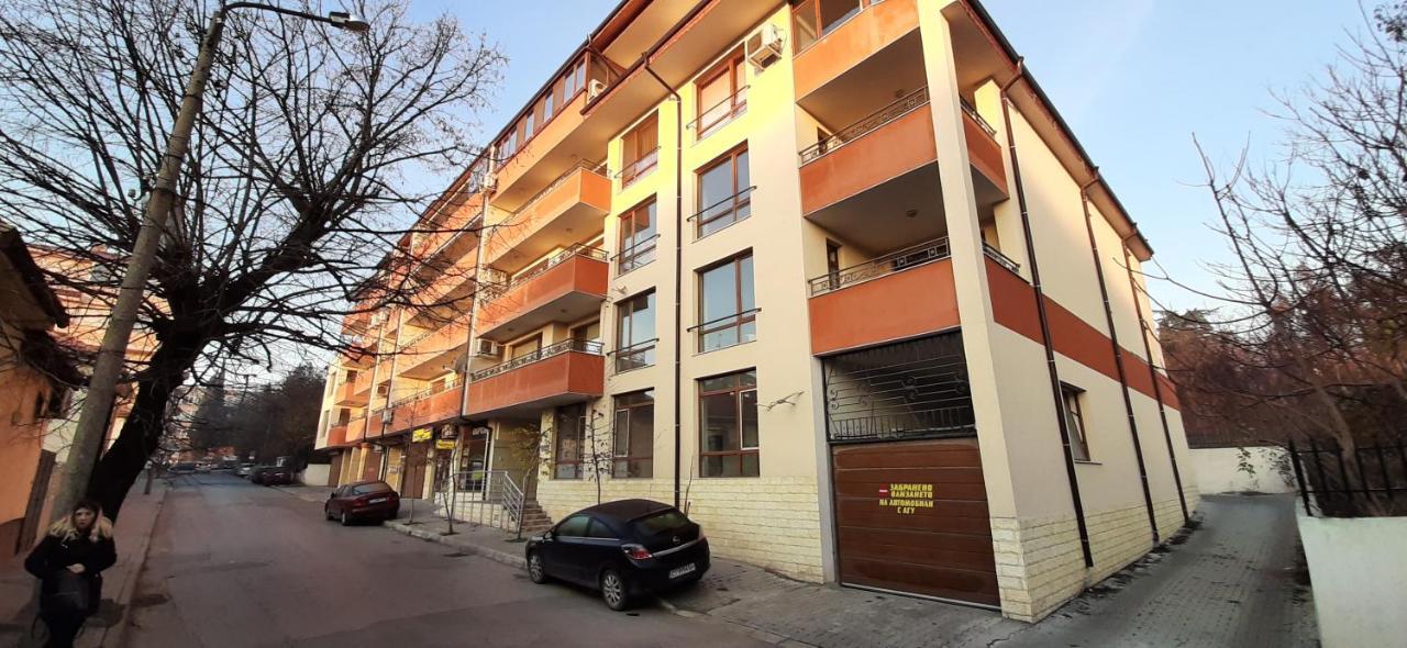 Hostex Trinity Apartment Stara Zagora Exterior photo